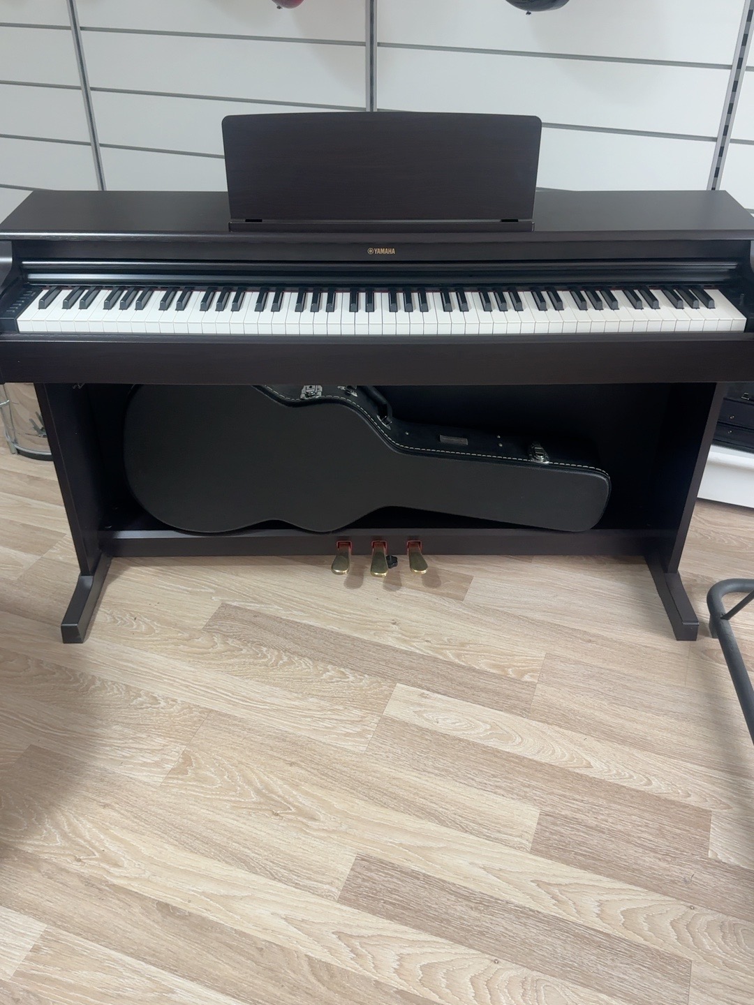Yamaha Arius YDP-164 · Dijital piyano — ürün fotoğrafı 1
